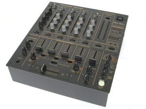 Table de mixage Pioneer DJM600